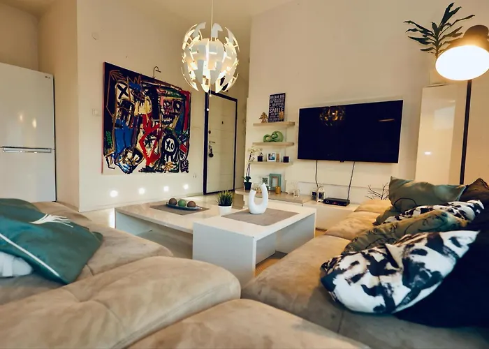 Heart Of Debar Maalo Apartment